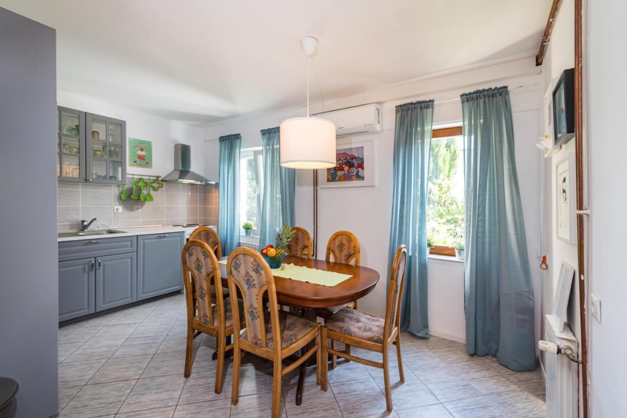 קרלובג Vacation House Anna מראה חיצוני תמונה