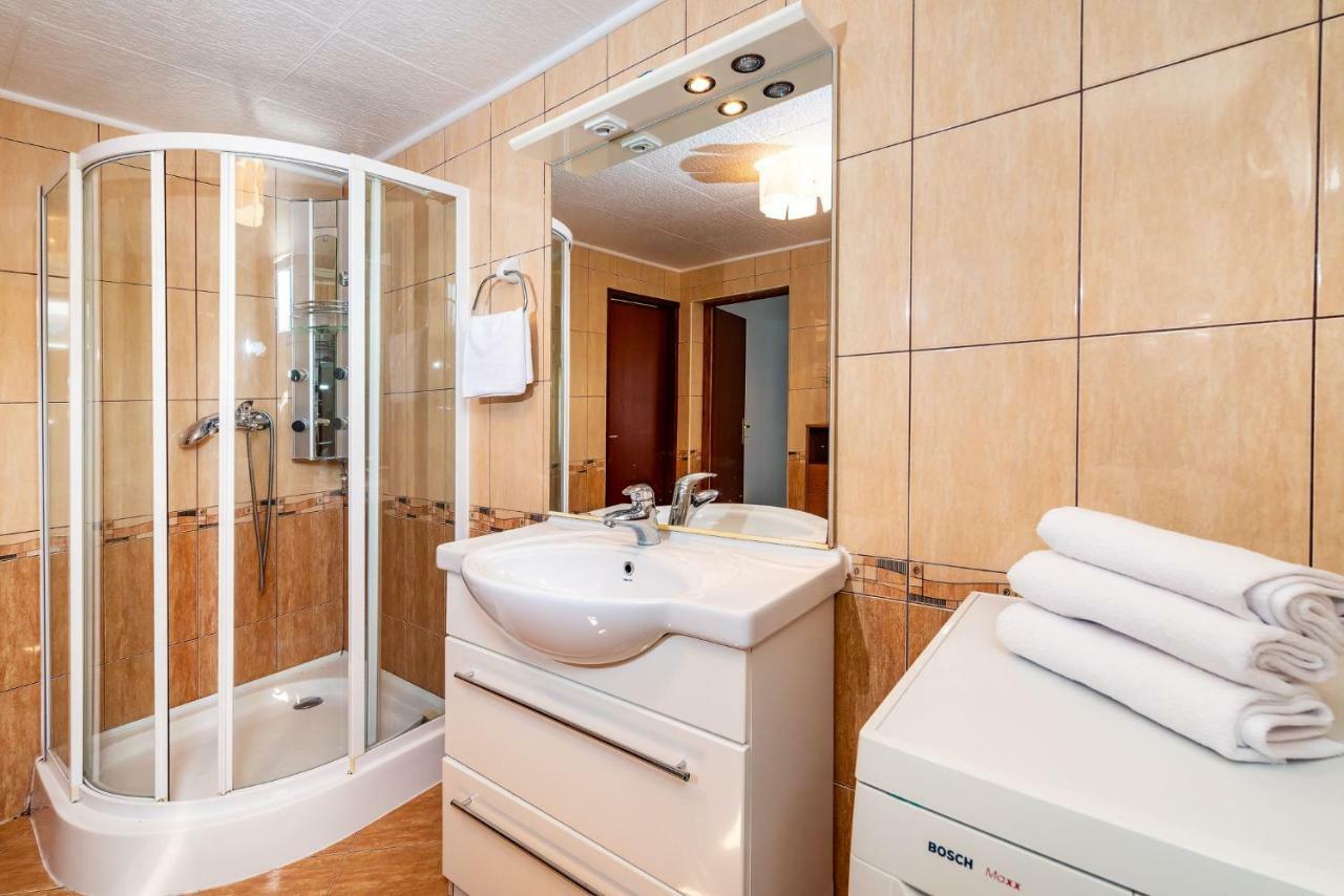 קרלובג Vacation House Anna מראה חיצוני תמונה