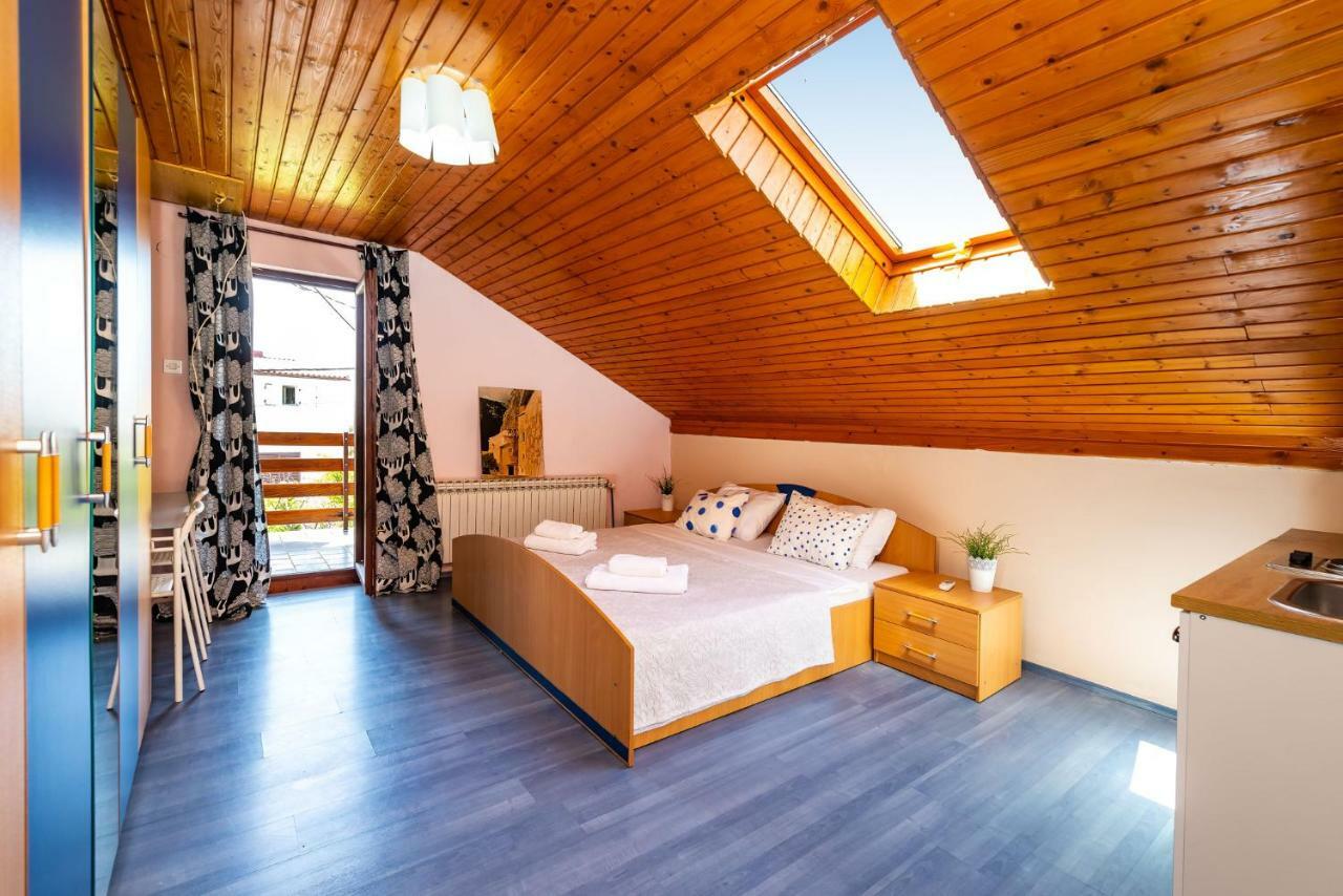 קרלובג Vacation House Anna מראה חיצוני תמונה